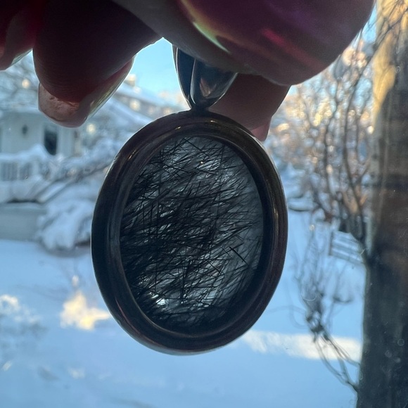 Tourmalinated Quartz Polished Oval Pendant - Sterling Silver 925 - Picture 9 of 9